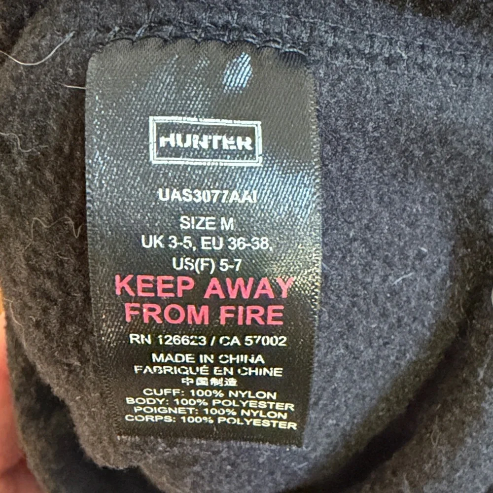 Hunter Boot Liner Fleece Knee-High with Pink and Blue Patterned Cuff, Size M - Picture 3 of 4